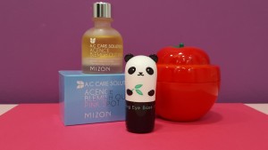 Mizon Acence Blemish Out Pink Spot acelera el proceso del grano, Panda´s Dream Brightening Eye Base de Tony Moly aclara la zona de la ojera y desincha y Mascarilla reparadora con estrato de Manzana de Baviphat en la tienda de cosmética asiática y cosmética coreana en zaragoza