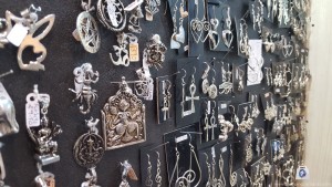 colgantes de plata de simbologia en zaragoza
